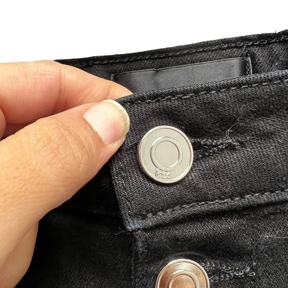 RTA Black Distressed Button Fly Jeans Crop Pants Size 29‎ - Picture 5 of 8